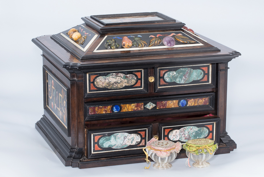 Pomade Chest from The Cromwell Museum