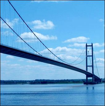 Humber Bridge looking south from north bank