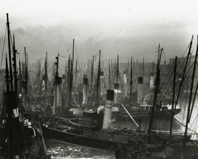 Black and white photograph of St Andrew's Dock, Hull in 1935