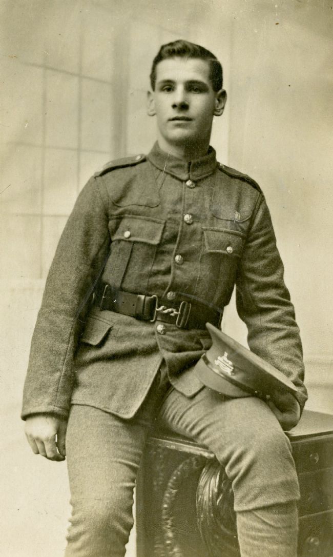 Photo of Sydney Markham in his khaki uniform, probably taken in 1916