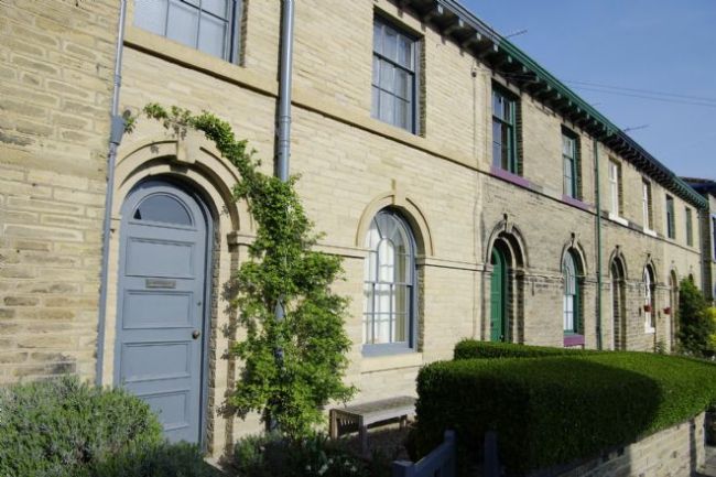 Terraced house in George Street, Saltaire