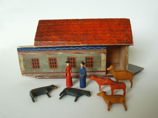 A Victorian Noah´s Ark toy made of wood