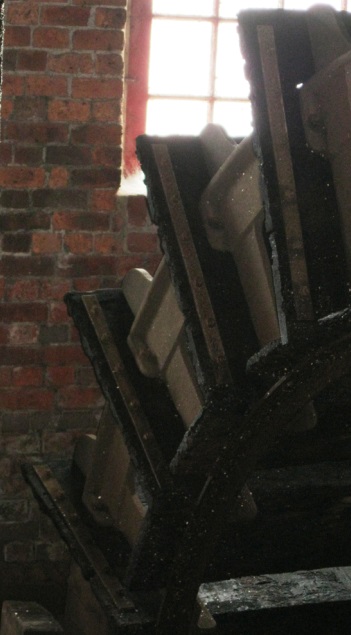 Water Wheel at Thwaite Watermill, Leeds